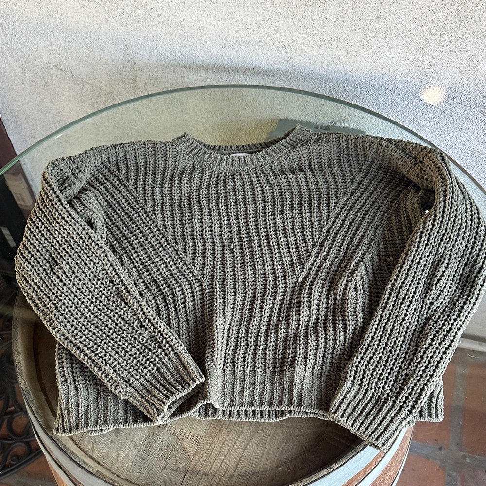 SO Women's Textured Knit Sweater - Olive